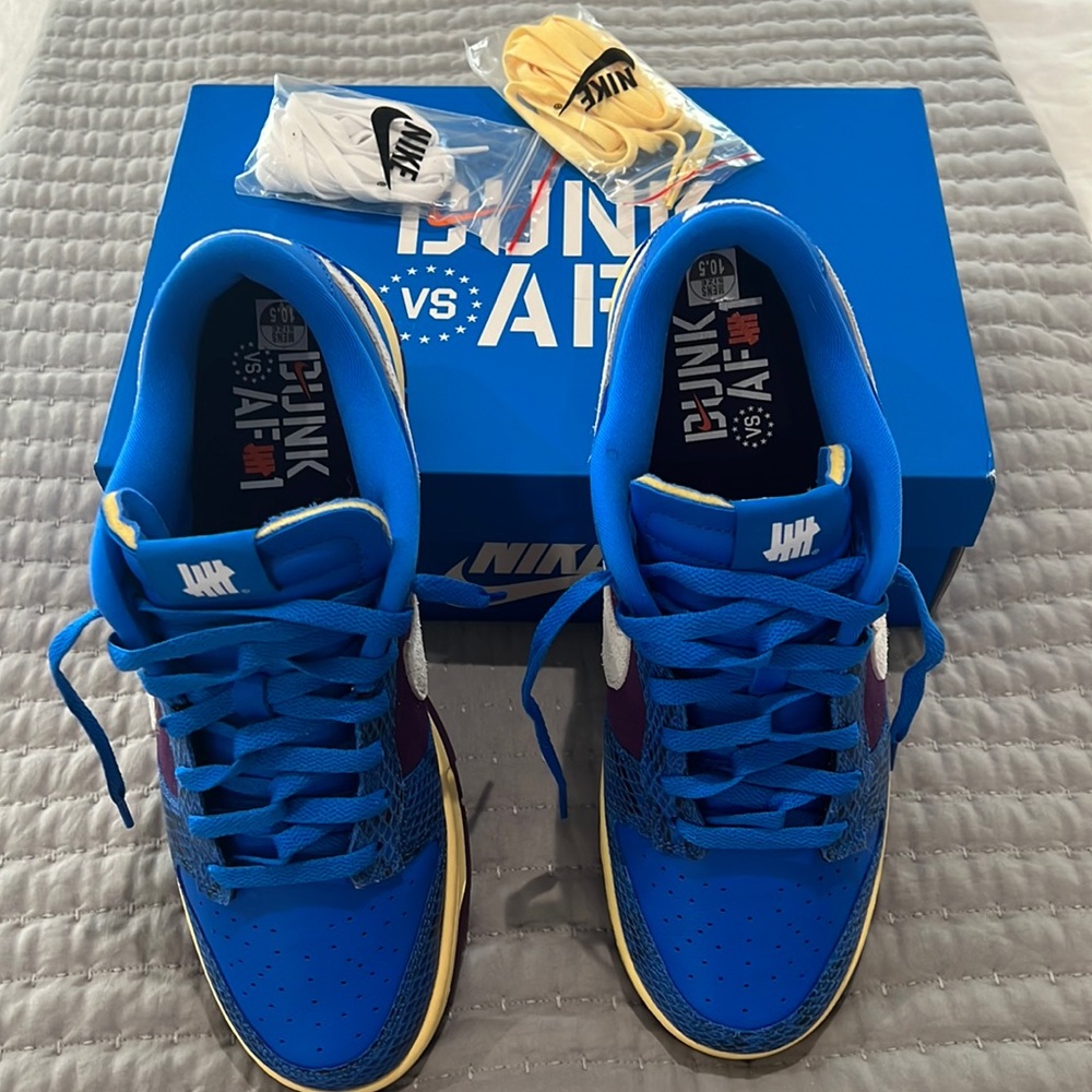 Nike Dunk Low Undefeated 5 On It Dunk vs. AF1 × 1
Size 10.5 - BRAND NEW WITH BOX